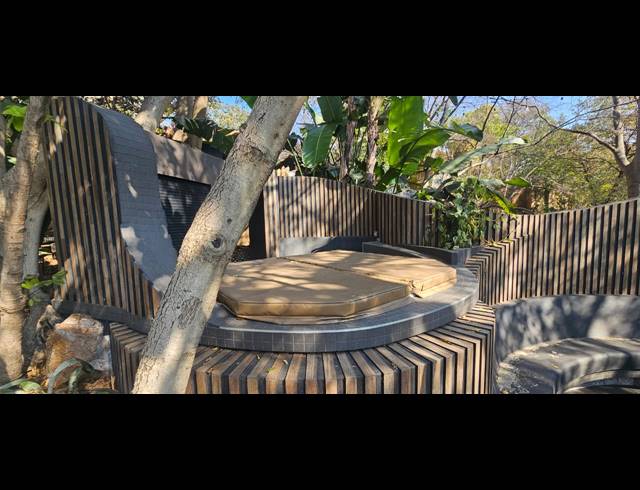 4 BEDROOM FREESTANDING FOR SALE IN PROTEA PARK